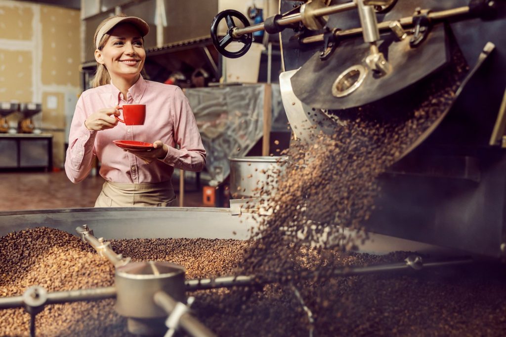 woman-drinks-coffee